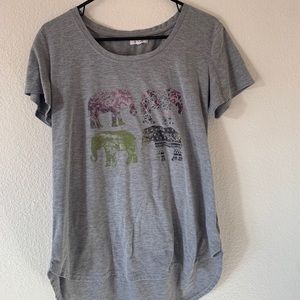 Light Grey Elephant Graphic Tee
